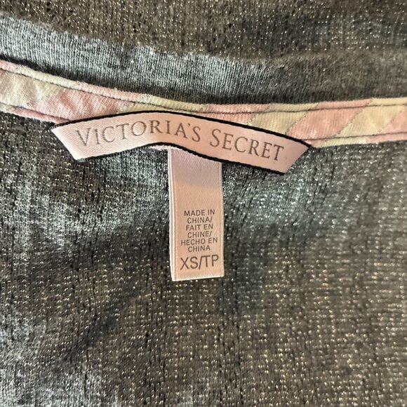 Victorias Secret Womens Size XS Henley Top Gray Long Sleeve Thermal Scoop Neck - Picture 5 of 6